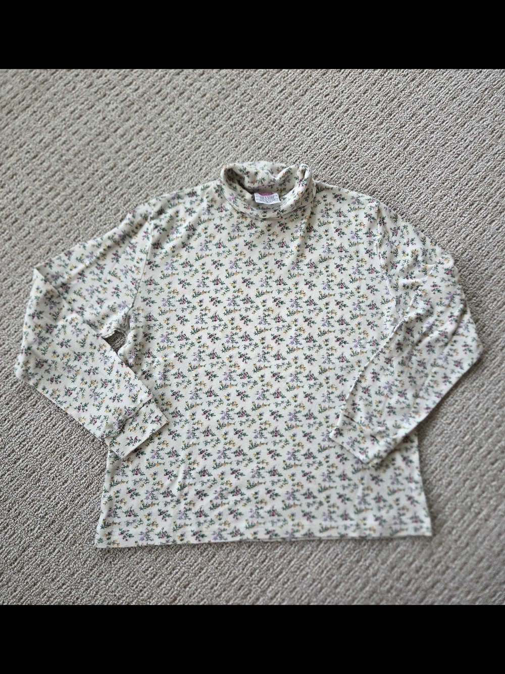 Hanes Vintage Floral Print Cream Mock Neck Top